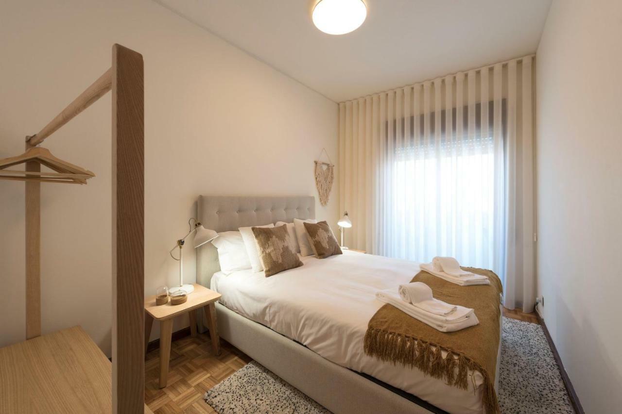 Lovelystay - Genuine Bonfim Balcony Flat Порто Екстериор снимка
