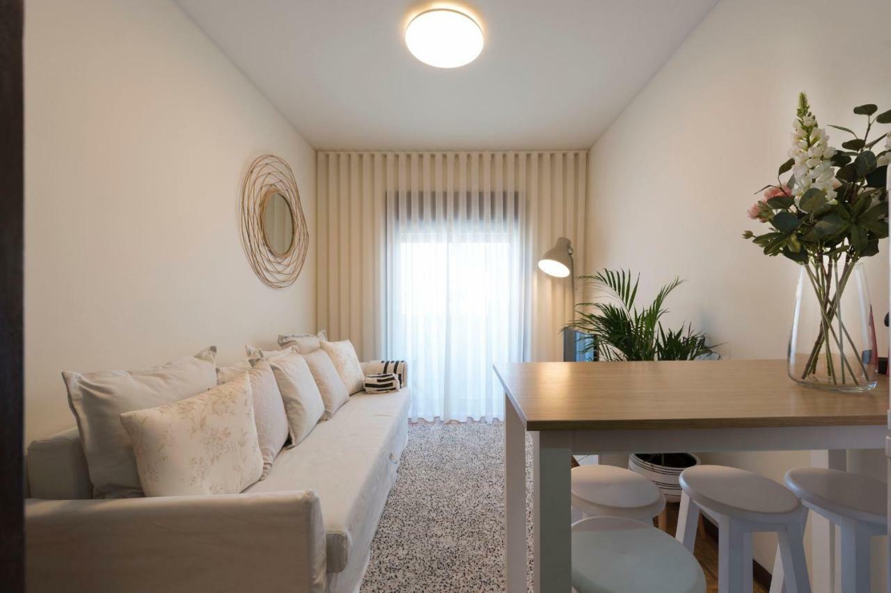 Lovelystay - Genuine Bonfim Balcony Flat Порто Екстериор снимка