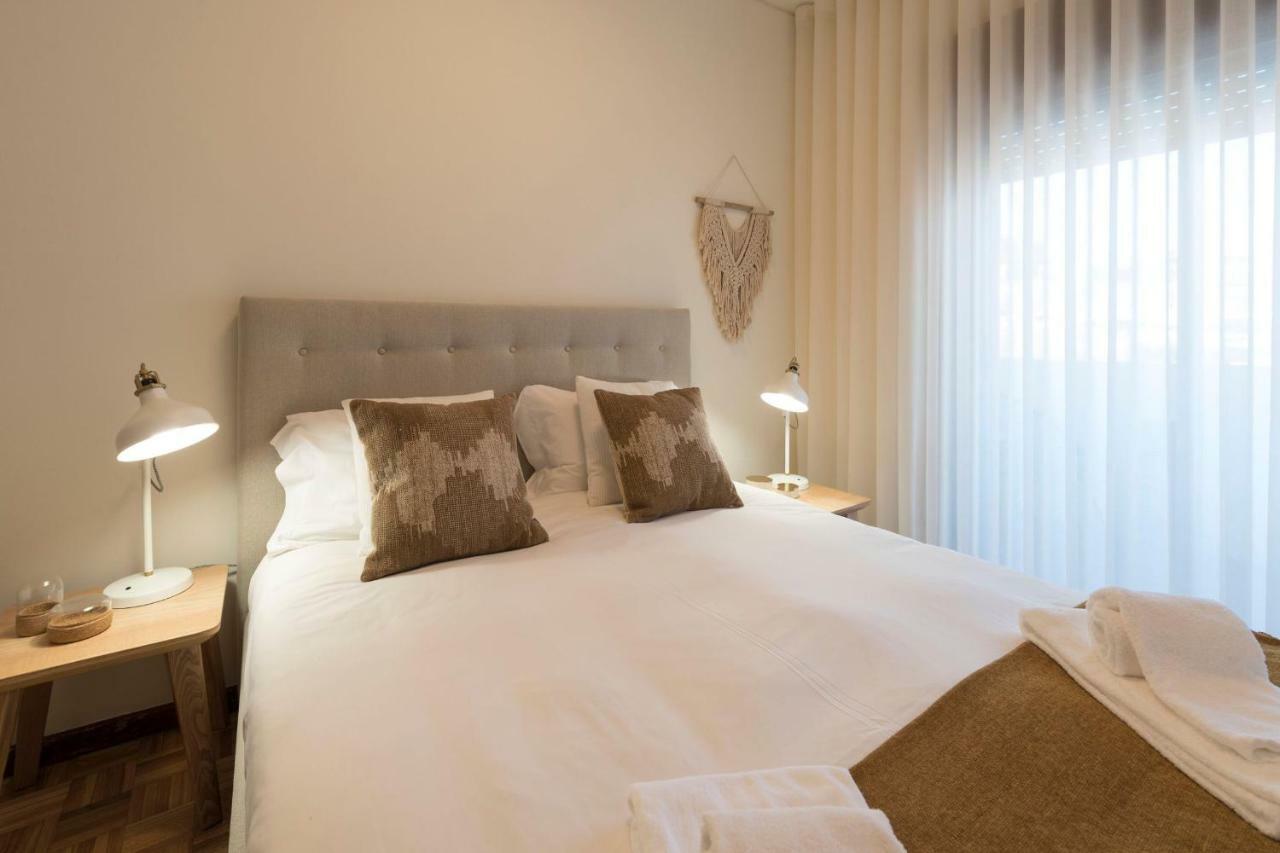 Lovelystay - Genuine Bonfim Balcony Flat Порто Екстериор снимка