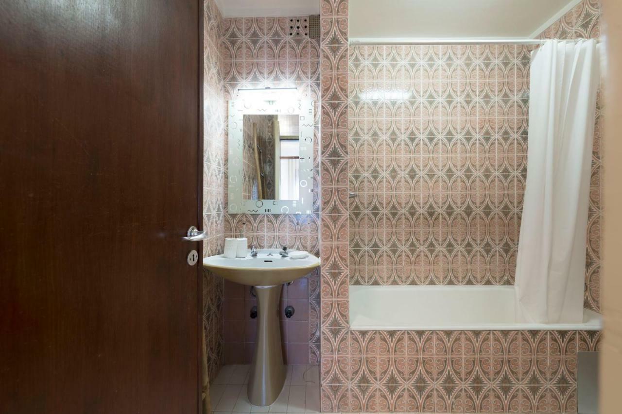 Lovelystay - Genuine Bonfim Balcony Flat Порто Екстериор снимка
