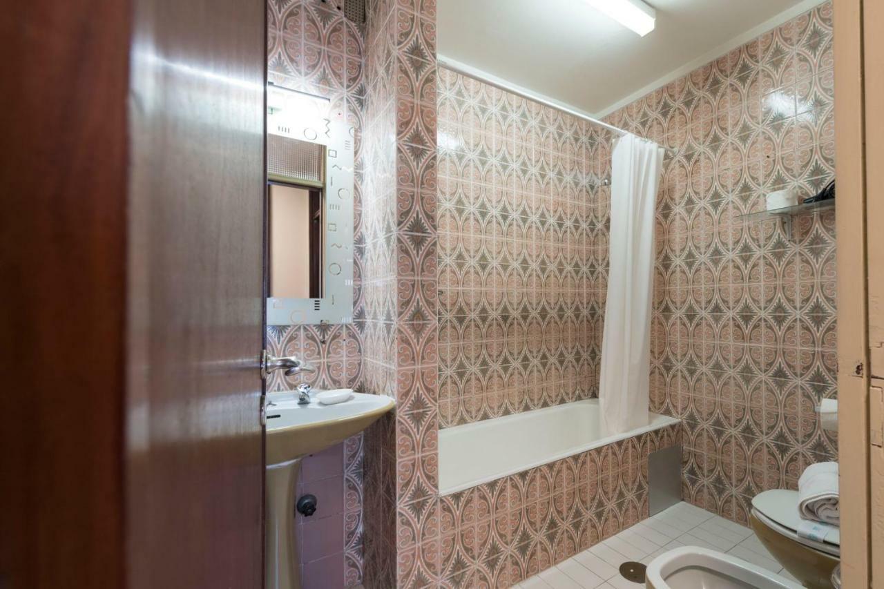Lovelystay - Genuine Bonfim Balcony Flat Порто Екстериор снимка