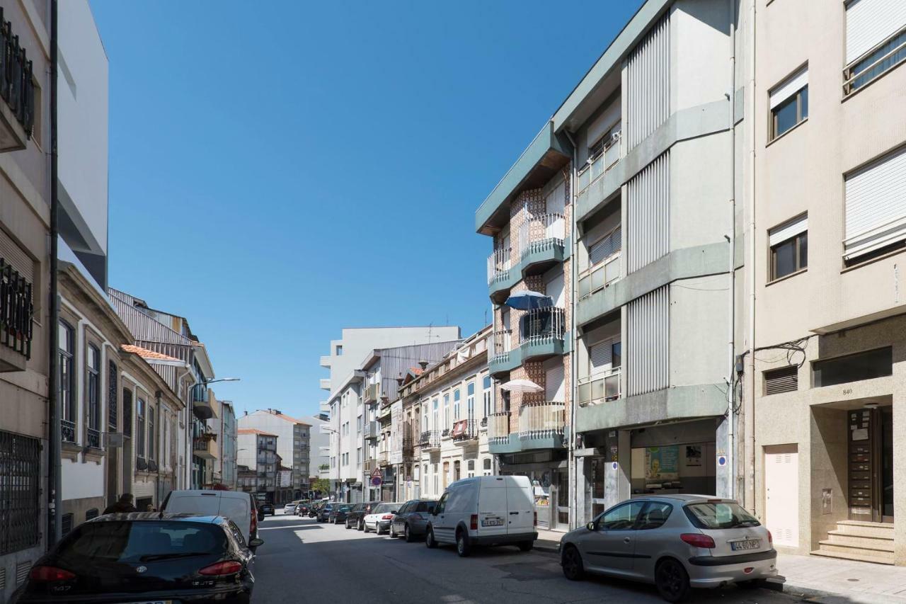 Lovelystay - Genuine Bonfim Balcony Flat Порто Екстериор снимка