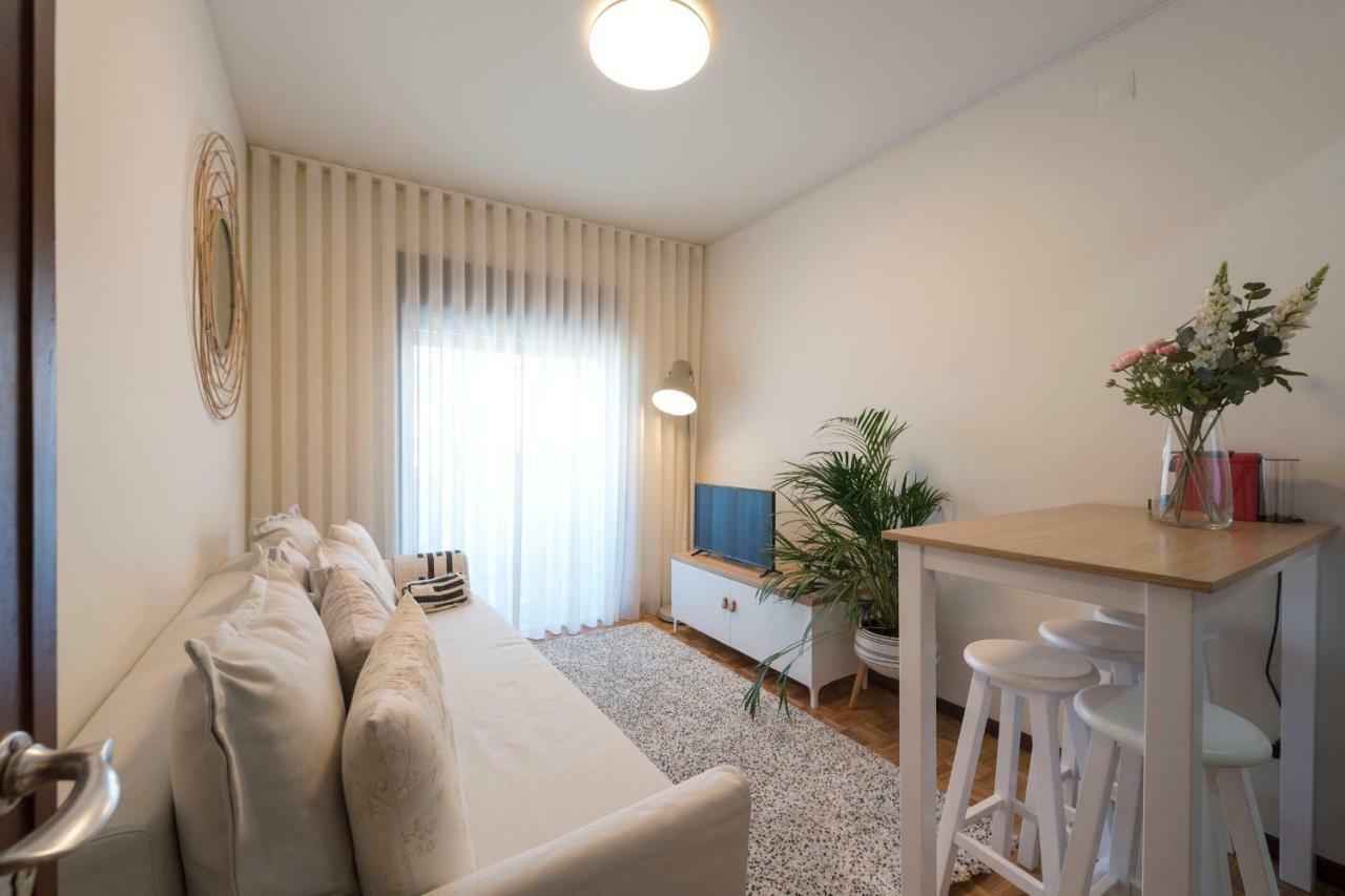 Lovelystay - Genuine Bonfim Balcony Flat Порто Екстериор снимка