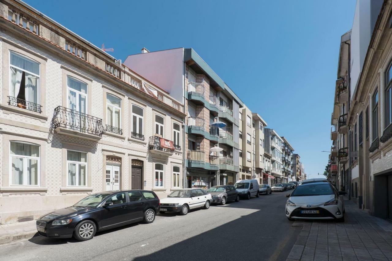 Lovelystay - Genuine Bonfim Balcony Flat Порто Екстериор снимка